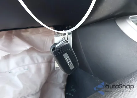 2019 Jeep Compass Latitude 4X4 из США, поврежденный, VIN 3C4NJDBBXKT767403